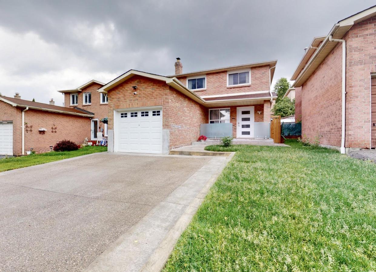 Modern Bright Cozy 3Bed 3Bath Vacation House In Ajax, Greater Toronto Area Gta, On, Canada Экстерьер фото