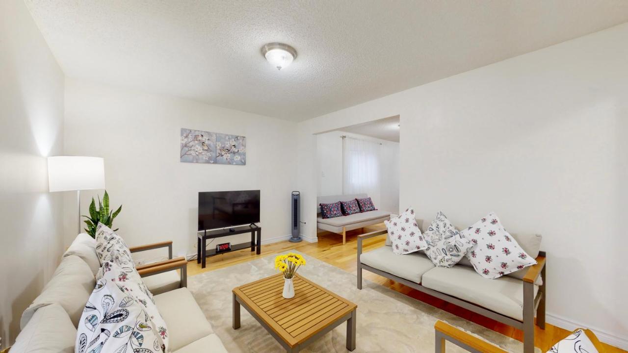 Modern Bright Cozy 3Bed 3Bath Vacation House In Ajax, Greater Toronto Area Gta, On, Canada Экстерьер фото