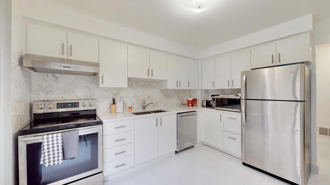 Modern Bright Cozy 3Bed 3Bath Vacation House In Ajax, Greater Toronto Area Gta, On, Canada Экстерьер фото