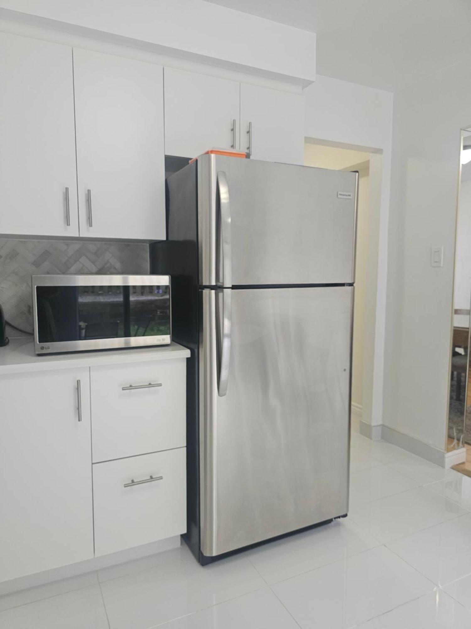 Modern Bright Cozy 3Bed 3Bath Vacation House In Ajax, Greater Toronto Area Gta, On, Canada Экстерьер фото