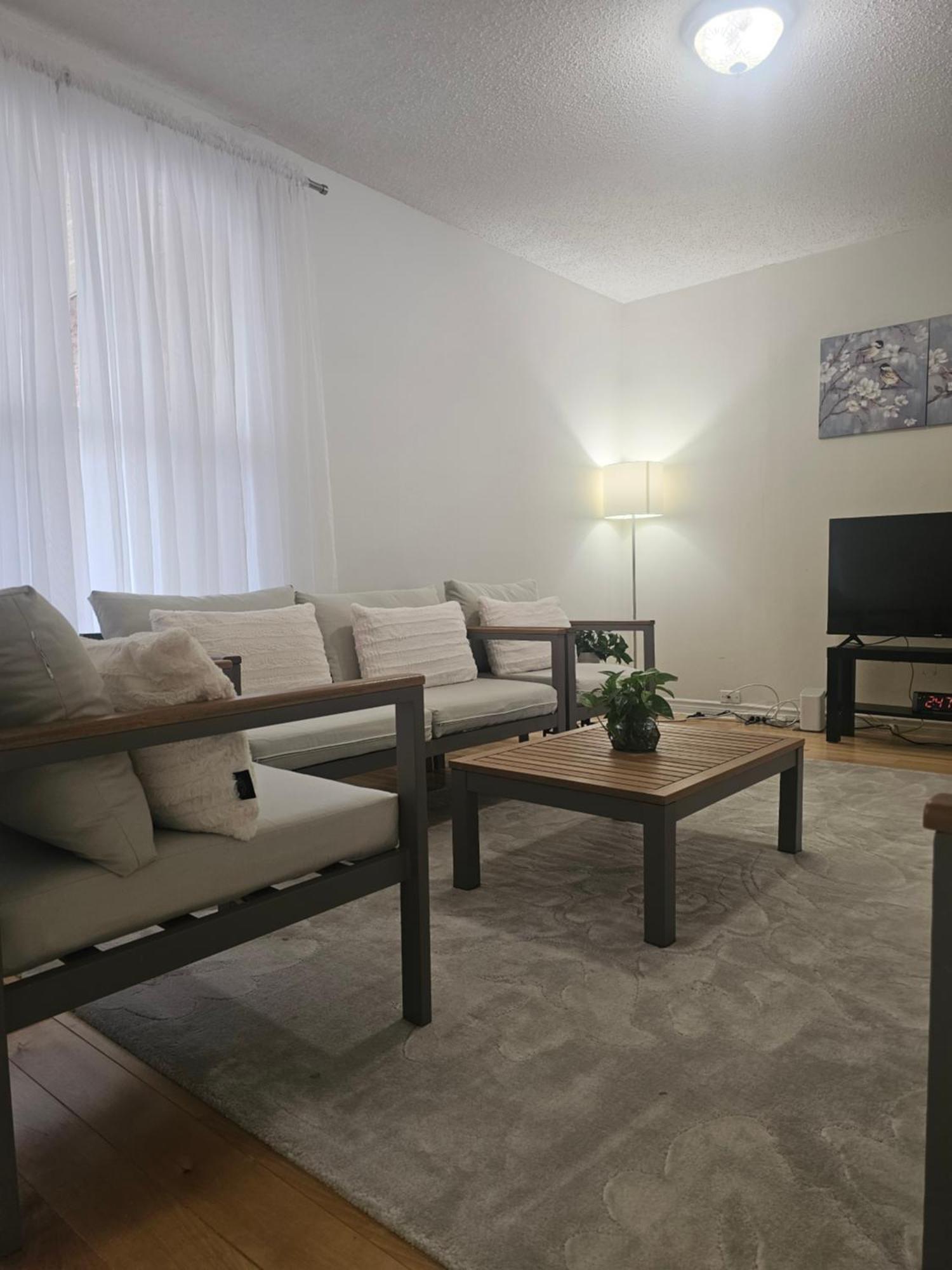 Modern Bright Cozy 3Bed 3Bath Vacation House In Ajax, Greater Toronto Area Gta, On, Canada Экстерьер фото
